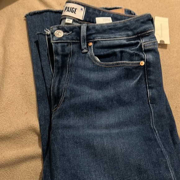 Paige
Colette Crop Flare Jeans brand new. - Picture 3 of 6